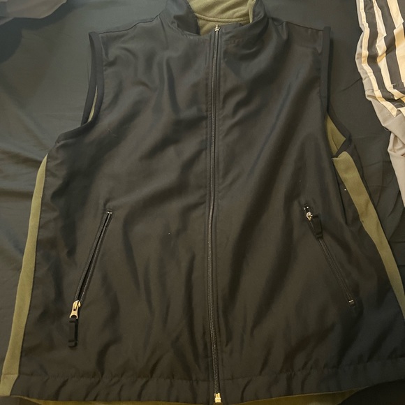 Double sided vest - Picture 2 of 2